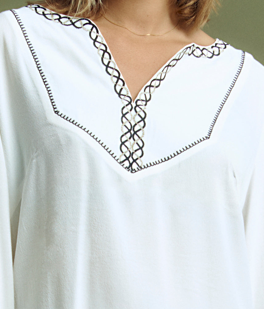 Blouse brodée en crêpe de viscose CHIPIE/85171/003